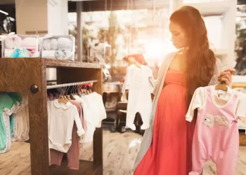 Doğum Fotoğrafı Çekimleri İçin Kıyafet ve Aksesuar Alınacak Yerler