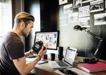 Fotoğraf Makinesindeki Fotoğraflar Bilgisayara Nasıl Aktarılır?