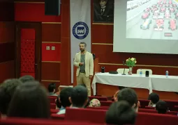 Kisisel Gelisim Egitmenleri