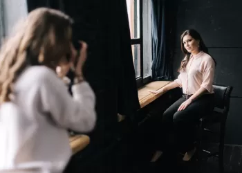 Pencere Işığı ve Basit Bir Düzenek İle Portre Fotoğraf Nasıl Çekilir?