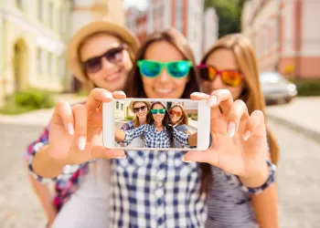 Etkileyici Bir Selfie(Özçekim) İçin Kullanabileceğiniz 10 Şahane Uygulama