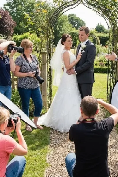 Düğün Fotoğrafçılığı Kursu: En Özel Günlerin Hikayesini Siz Yazın